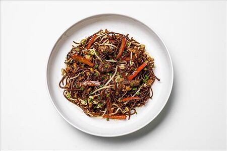 Соба с говядиной