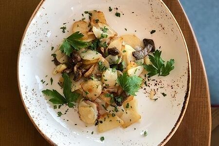 Картофель жареный с грибами