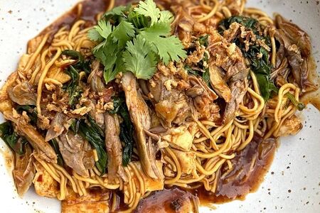 Яичная лапша с томленой уткой