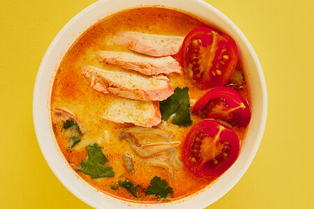 Том ям с курицей