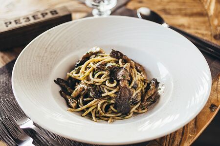 Спагетти с вешенками