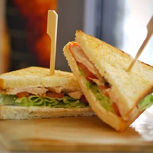 Сэндвич с курицей 