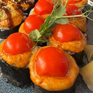 Запеченный ролл Черри Чиз