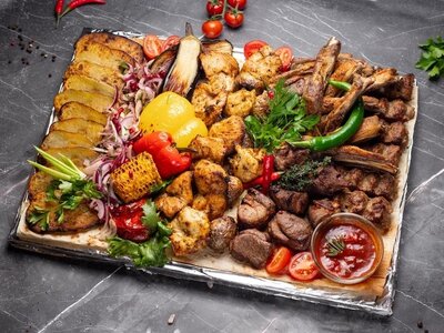 Ассорти из шашлыков на 6 персон