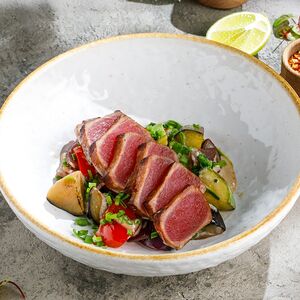 Стейк из тунца на гриле