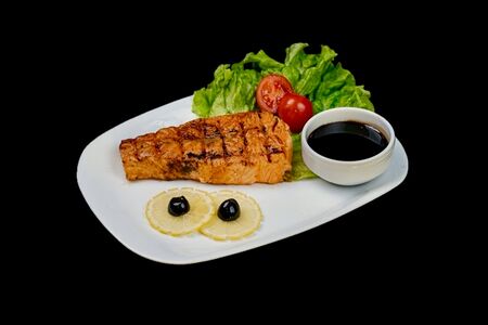 Семга на углях