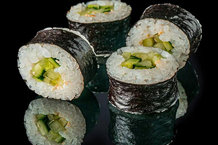 Ролл с огурцом