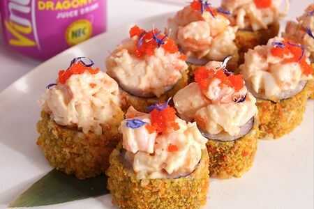 Темпура ролл с креветкой спайси