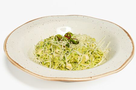 Ризонни с курицей и шпинатом в сливочном соусе