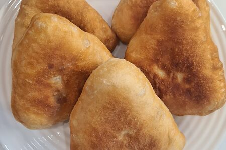 Пирожок с капустой 