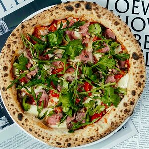 Пицца Ростбиф с маринованным перцем