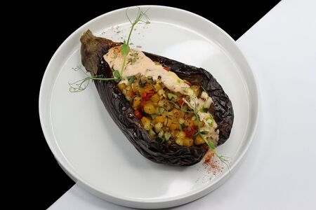 Баклажан с рататуем и сырным соусом 