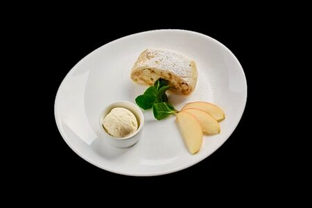 Штрудель Яблочный