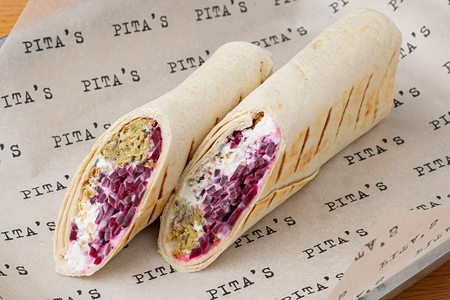 Фалафель с брынзой и маринованной свеклой