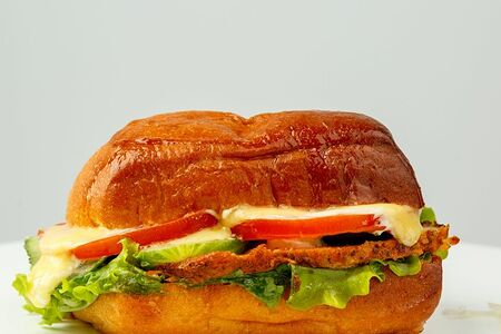 Сэндвич Цезарь с курицей