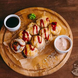 Запечённый ролл с лососем и тунцом 