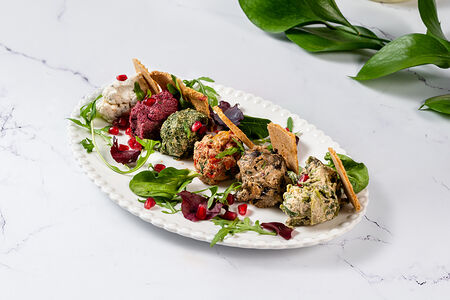 Ассорти пхали