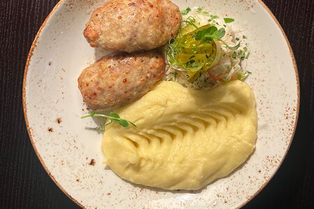 Куриные котлеты с пюре