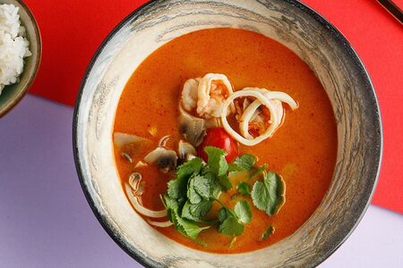 Тайский суп Том ям с рисом