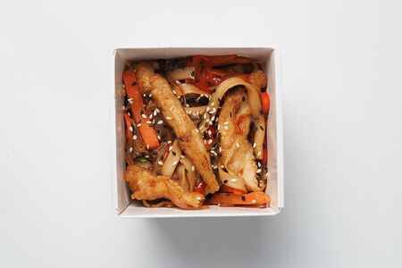 Вок с курицей