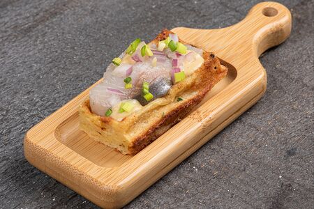 С атлантической сельдью