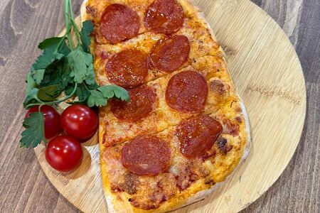 Пепперони квадро