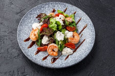 Креветки гриль со страчателлой