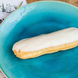 Эклер ванильный