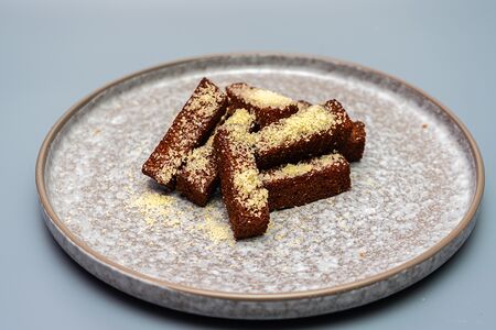 Гренки с пармезаном