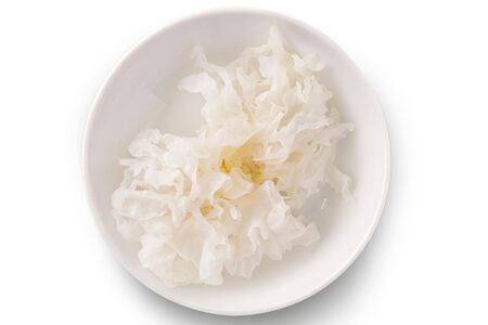 Белые древесные грибы