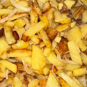 Картофель, жареный с луком