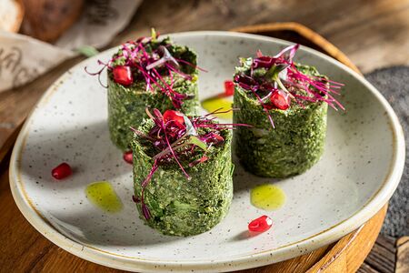 Пхали из шпината с орехами