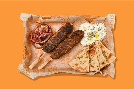 Сувлаки бифтеки