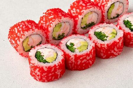 Ролл Калифорния с тигровой креветкой