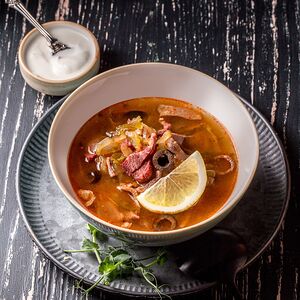 Солянка мясная