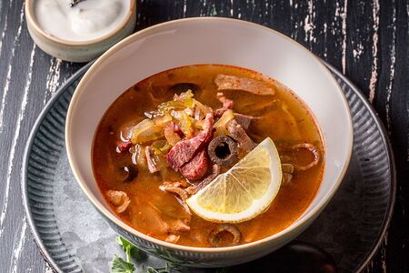 Солянка мясная
