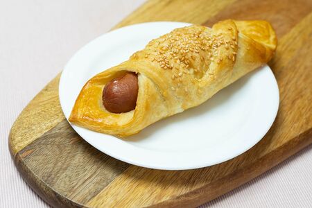 Сосиска в слоеном тесте