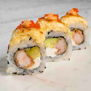 Запечённый ролл с креветкой