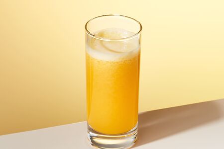 Свежевыжатый апельсиновый сок
