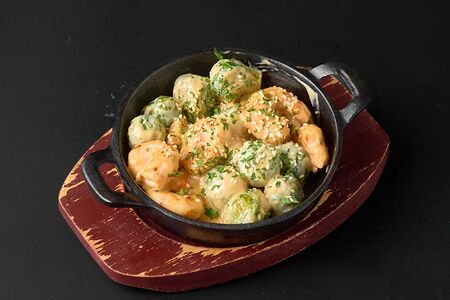 Жаркое по-испански с креветками