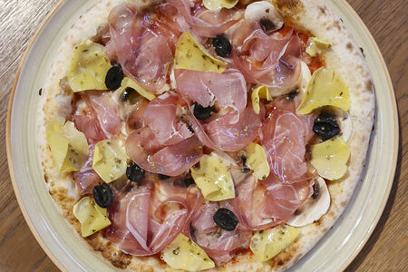 Пицца Капричоза