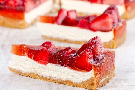 Чизкейк с малиной