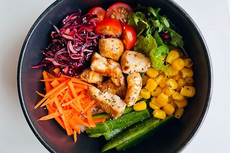 Боул с курочкой в соусе терияки