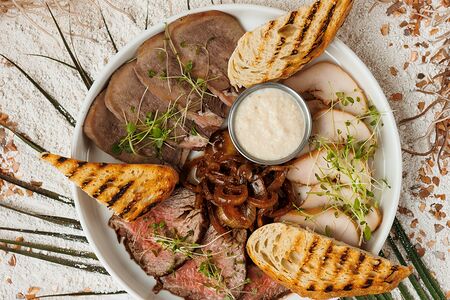 Холодное мясное ассорти 