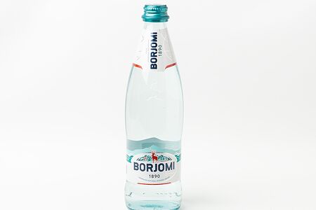 Вода Borjomi с газом