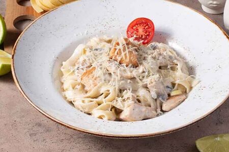 Феттуччине с курицей