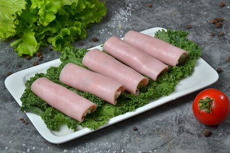 Рулетики из ветчины 