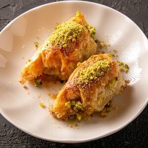 Баклава с фисташками и сливками Шобиет