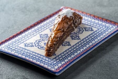 Пахлава Хавуч дилим с грецким орехом шоколадная