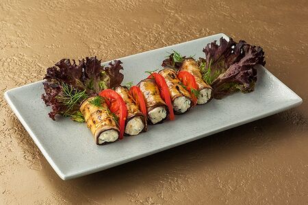 Рулетики из баклажанов с сырной начинкой